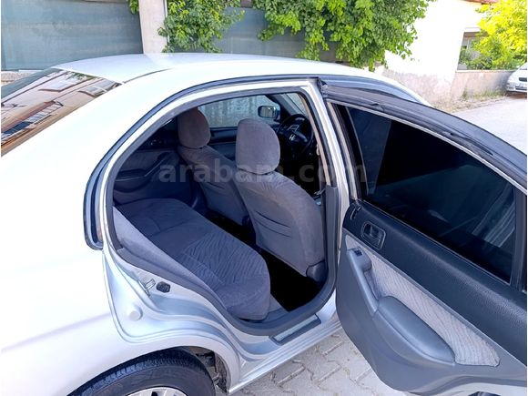 Sahibinden Honda Civic 1.6i VTEC LS 2002 Model