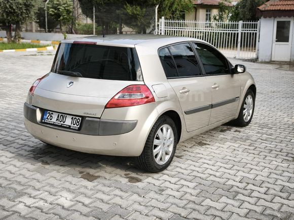 SAFKAN BENZİN OTOMATİK 1.6 16V HB MEGANE 2