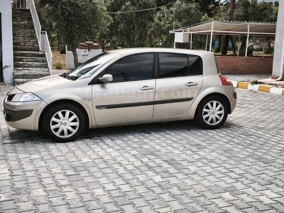 SAFKAN BENZİN OTOMATİK 1.6 16V HB MEGANE 2