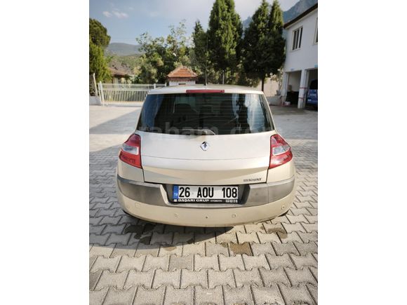 SAFKAN BENZİN OTOMATİK 1.6 16V HB MEGANE 2