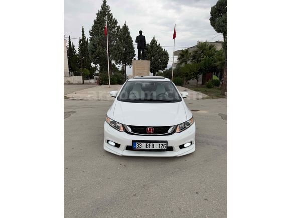 Sahibinden Honda Civic 1.6i VTEC Eco Elegance 2012 Model 
