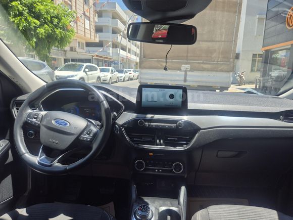 Sahibinden Ford Kuga 1.5 EcoBlue Titanium 2020 Model  90.000 km Lacivert