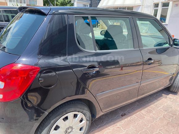 Sahibinden Skoda Fabia 1.4 Ambiente 2011 Model 