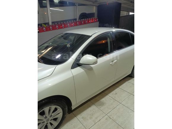 Sahibinden Renault Latitude 1.5 dCi Expression 2012 Model Konya 240.000 km Beyaz