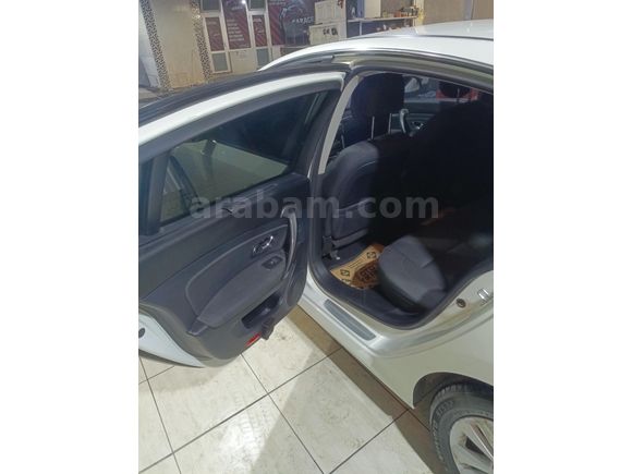 Sahibinden Renault Latitude 1.5 dCi Expression 2012 Model Konya 240.000 km Beyaz