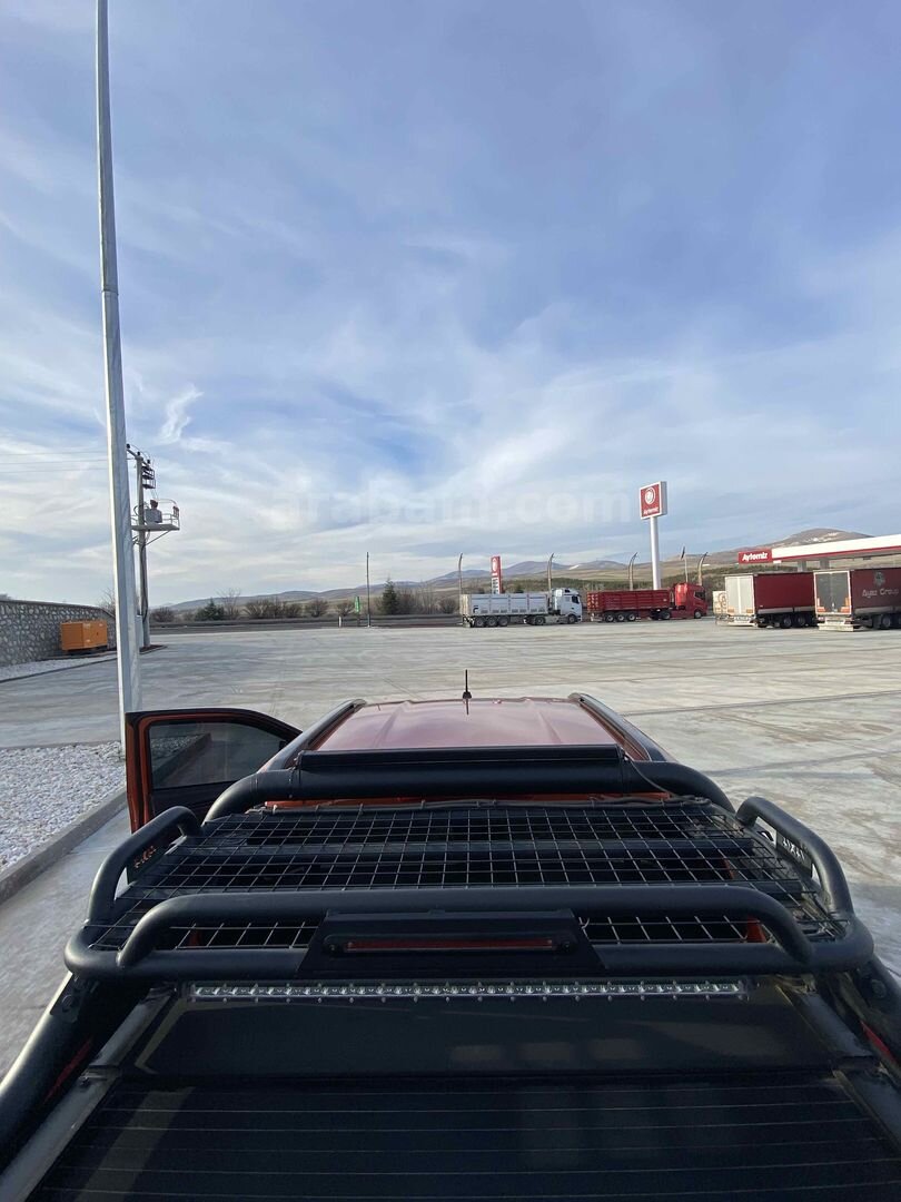 Sahibinden Isuzu D-Max 1.9 D 4x4 V-Cross 2020 Model 3