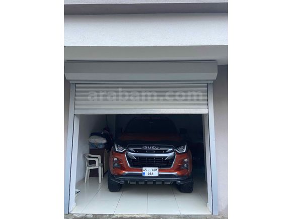 Sahibinden Isuzu D-Max 1.9 D 4x4 V-Cross 2020 Model Manisa 75.000