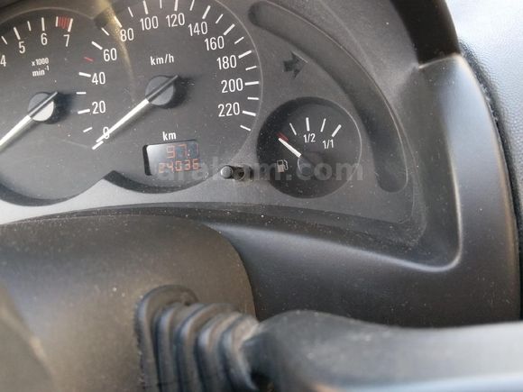 Sahibinden Opel Corsa 1.2 Essentia 2005 Model