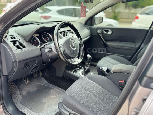 Sahibinden Renault Megane 1.6 Exception 2010 Model