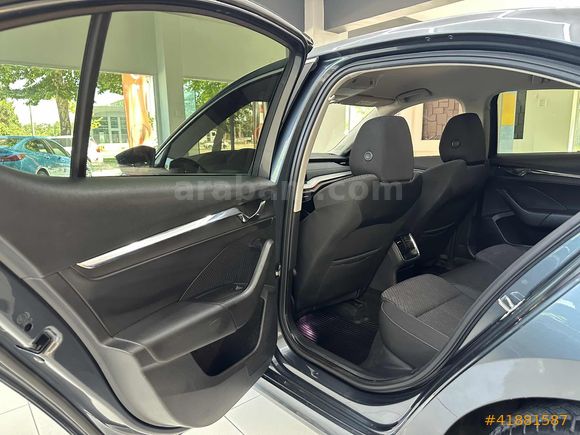 ERİN 2.EL PLAZA HATASIZ SKODA OCTAVİA 1.0 E-TEC PREMİUM