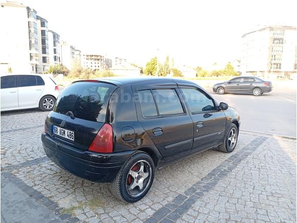 Renault Clio 1.6 Rxt Hatcback 280.000 KM