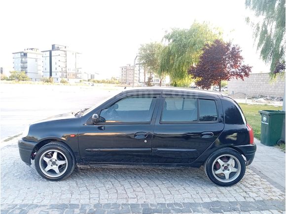 Renault Clio 1.6 Rxt Hatcback 280.000 KM