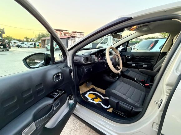 Sahibinden Citroen C3 1.2 PureTech Feel Bold 2024 Model  54.000 km Bej