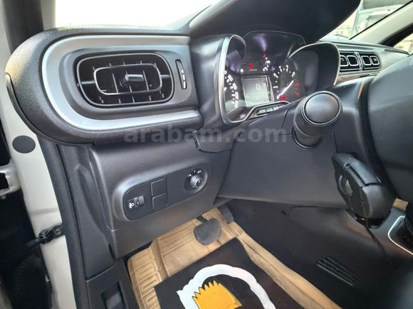 Sahibinden Citroen C3 1.2 PureTech Feel Bold 2024 Model  54.000 km Bej