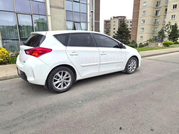 Sahibinden Hasarsız Toyota Auris 1.4 D-4D Active Skypack 2013 Model 