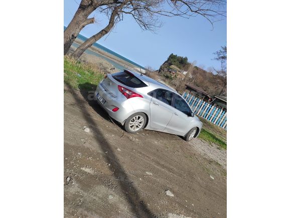 Sahibinden tertemiz i30 şuan Kastamonu'da 1 ay sonra Konya'da olacak