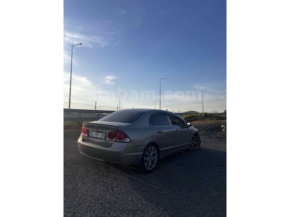 ACİLL Honda Civic 1.6i VTEC Elegance 2007 Model 