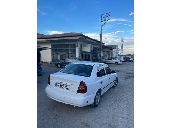 Sahibinden Hyundai Accent 1.5 GLS 2000 Model