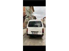 Sahibinden Mitsubishi L 300 Camlı Van 1993 Model  800.000 km Beyaz