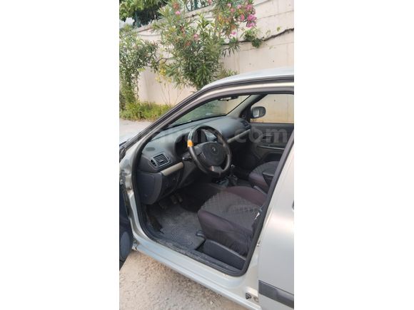 Sahibinden Renault Clio 1.2 Authentique 2005 Model