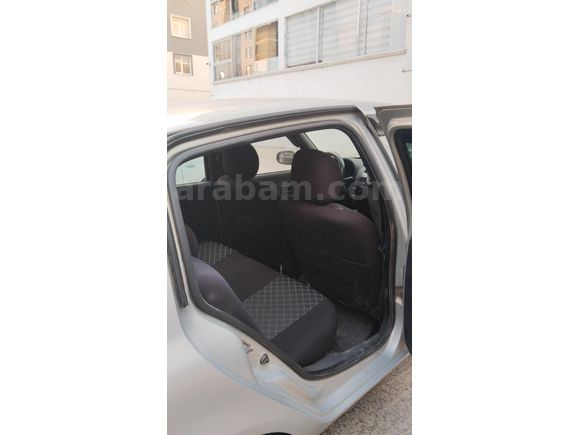 Sahibinden Renault Clio 1.2 Authentique 2005 Model