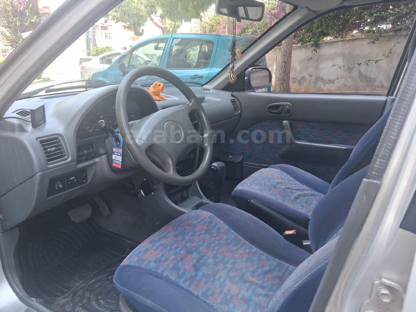 Sahibinden Suzuki Swift 1.3 GLX 2001 Model Mersin 90.000 km Gri 5