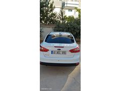 Sahibinden Ford Focus 1.6 TDCi Titanium 2013 Model  235.000 km Beyaz