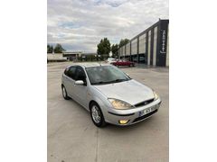 Galeriden Ford Focus 1.6 Ghia EN HATASIZINDAN  234 BİNDE 
