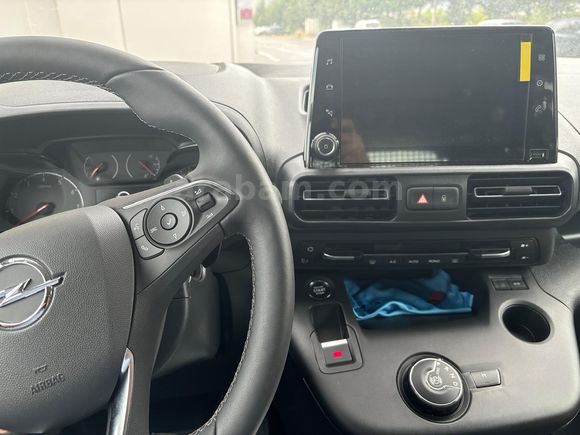 SUV gibi Aile aracı ve titiz kullanılmış Sıfır ayarında