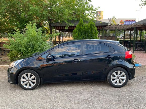 Sahibinden Kia Rio 1.4 CRDi Concept 2015 Model