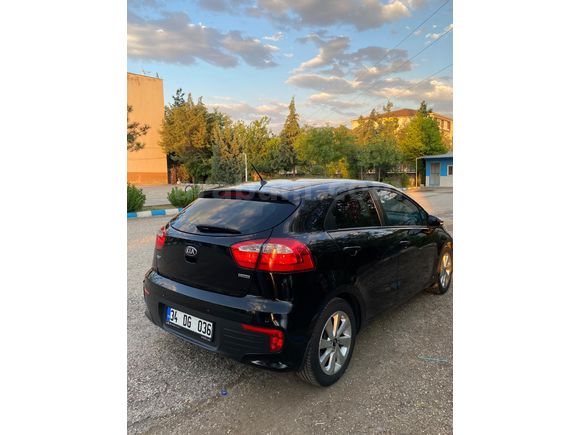 Sahibinden Kia Rio 1.4 CRDi Concept 2015 Model