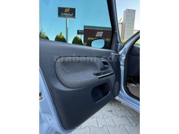 Galeriden Renault Clio 1.2 Authentique 2005 Model Balıkesir