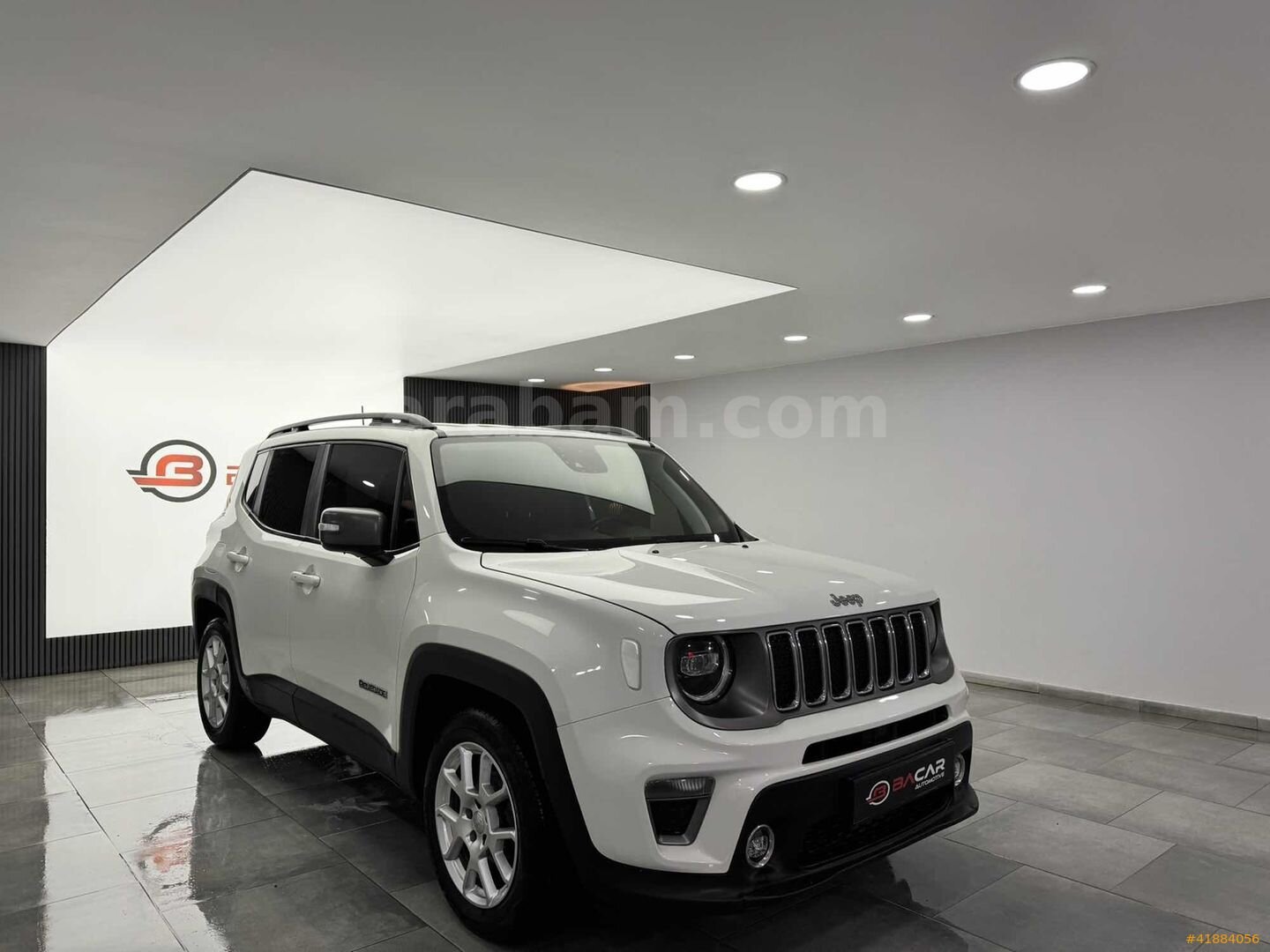 Galeriden Jeep Renegade 1.6 MultiJet Limited 2020 Model İstanbul 66.650 km Beyaz 3
