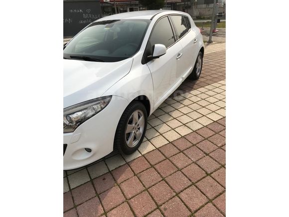DÜŞÜK KM TEMIZ AILE ARACl
