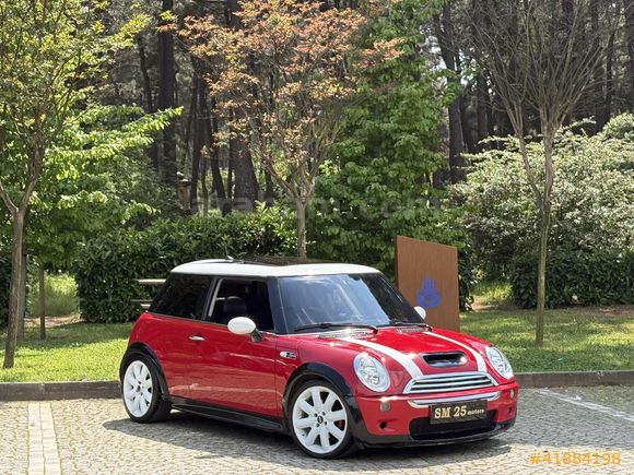 SM25 MOTOR'S DAN 2005 MODEL MİNİ COOPER