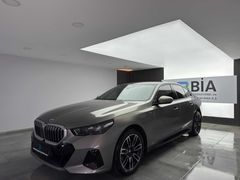 BİA'DAN BMW 520i M SPORT HATASIZ K.KARTINA 12 AY TAKSİT %2.77