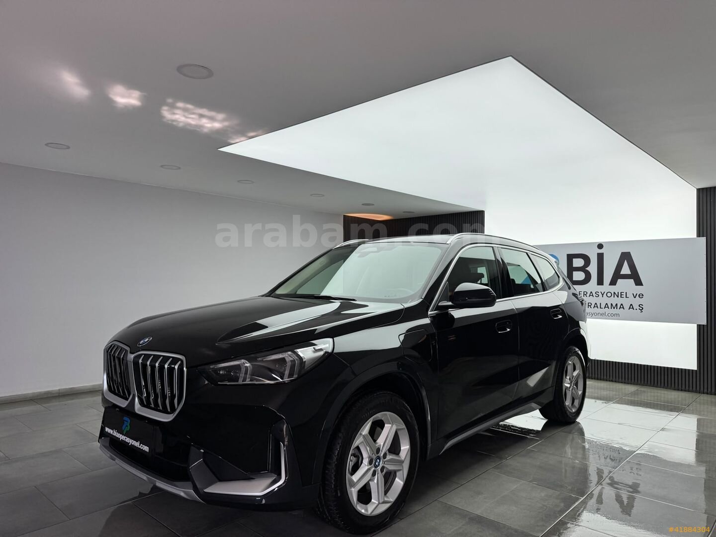 Galeriden BMW X1 xDrive25e X Line 2025 Model İstanbul 27.676 km Siyah 1