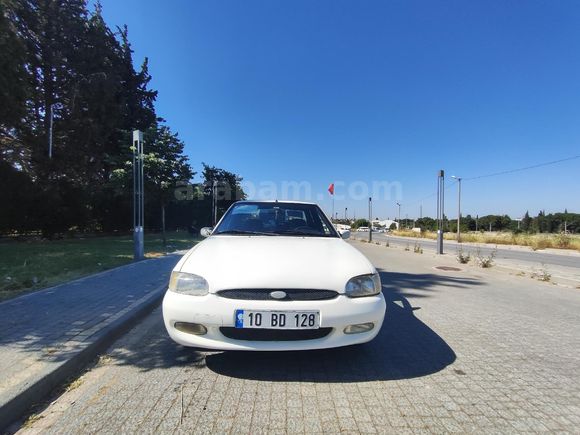 Sahibinden Ford Escort 1.6 CLX 2000 Model