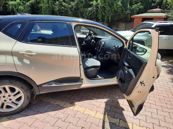 Sahibinden Renault Captur 1.5 dCi Icon 2015 Model  155.000 km Bej
