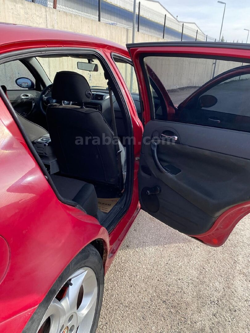 Sahibinden Alfa Romeo 147 1.6 TS Progression 2004 Model Ankara 303.000 km Kırmızı 3