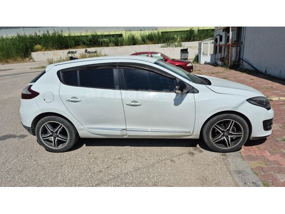 Sahibinden Renault Megane 1.5 dCi Touch Plus 2015 Model