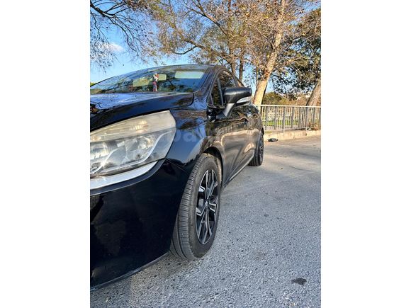Sahibinden Renault Clio 0.9 TCe Touch 2012 Model