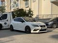 SEAT LEON MAKYAJLI SANROOFLU 1.6TDİ