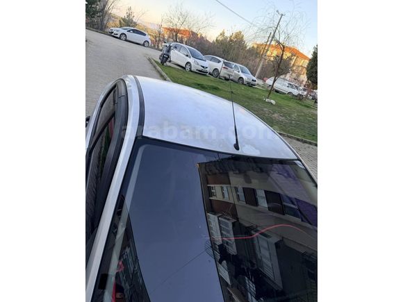 DEĞİŞENSİZ