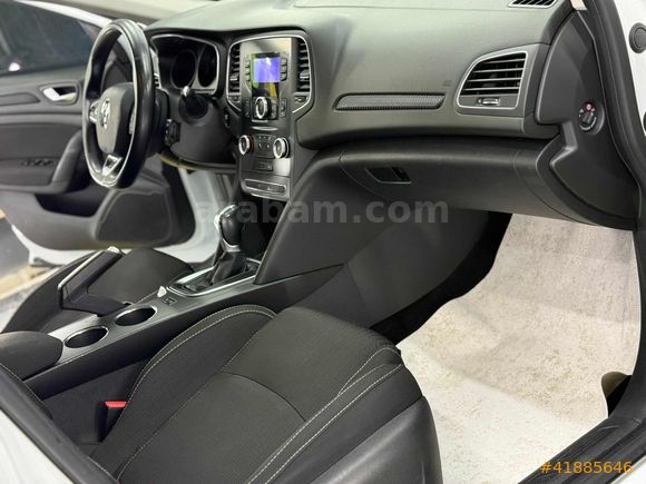 1.5 DIZEL OTOMATİK TOUCH PLUS KUSURSUZ MEGANE
