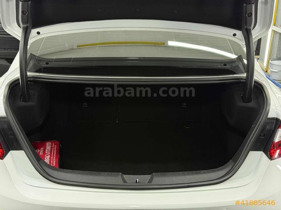 1.5 DIZEL OTOMATİK TOUCH PLUS KUSURSUZ MEGANE