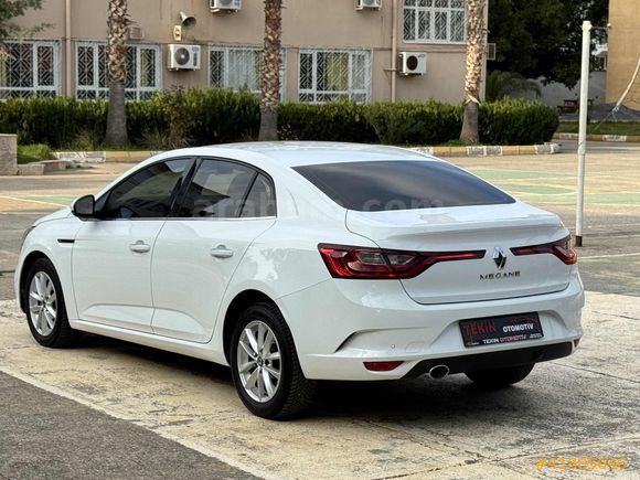 1.5 DIZEL OTOMATİK TOUCH PLUS KUSURSUZ MEGANE