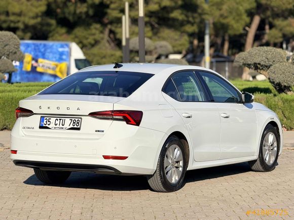 2021 SKODA OCTAVIA E-TEC ELITE 71.000 KM HATASIZ BOYASIZ