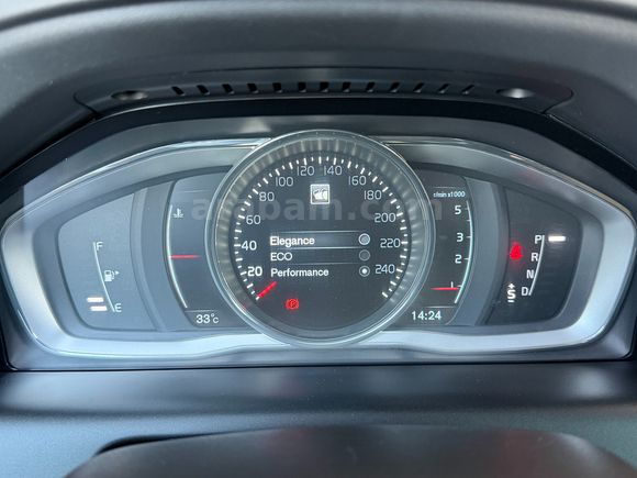 AKTİF 2014 VOLVO XC60 2.0 D4 ADVANCE EXTRA BAKIMLI FULL BOYASIZ