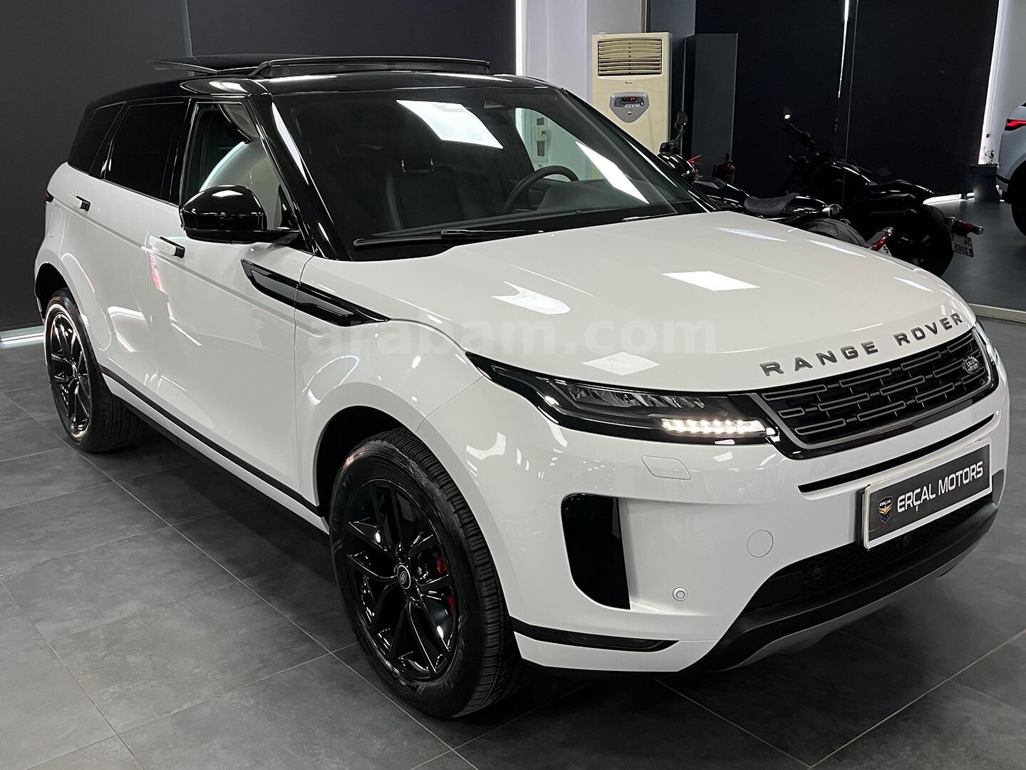 FIRSAT:2024 RANGE ROVER EVOQUE 1.5 S+CAM TAVAN+BOYASIZ+K/K TAKSİT 3